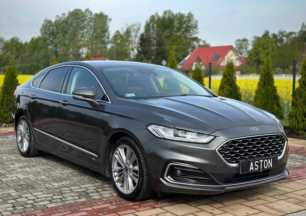 Ford Mondeo cena 109700 przebieg: 117000, rok produkcji 2020 z Brok małe 781